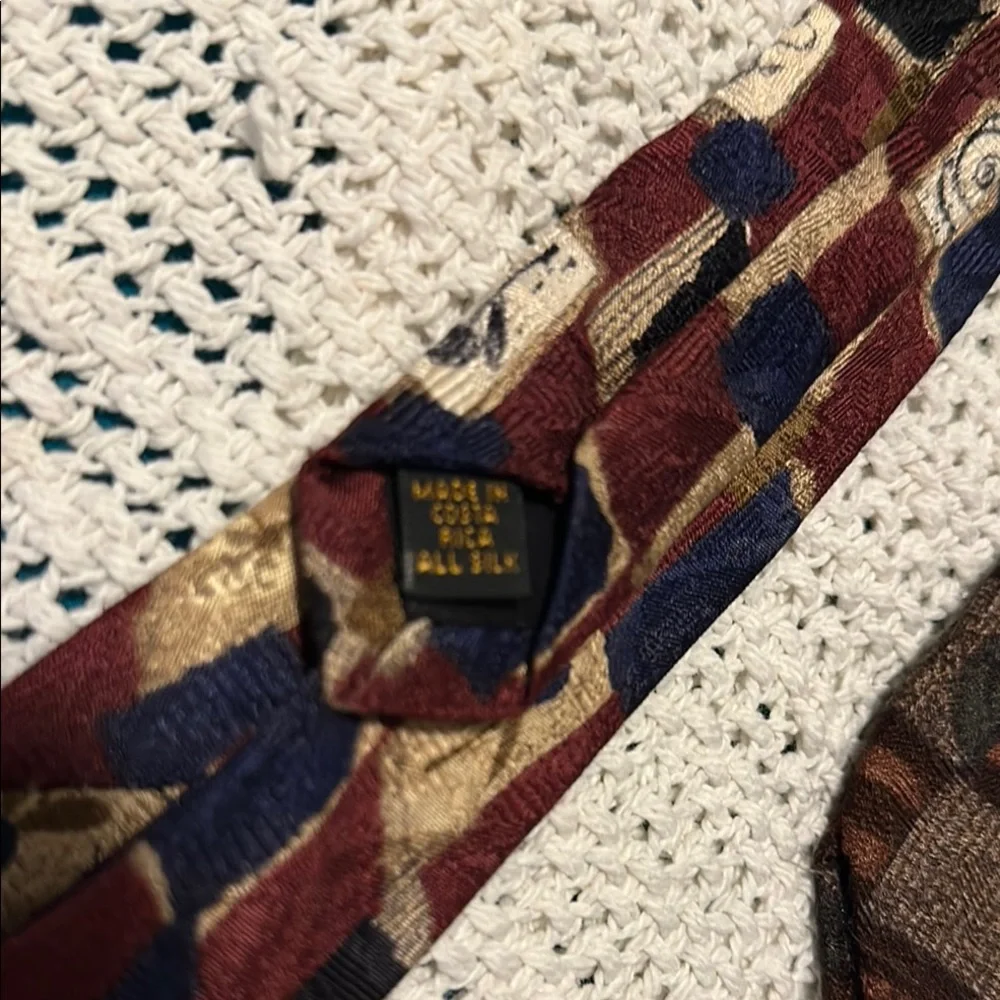 Bundle of 4 Vintage 90’s Floral Silk Neckties - Picture 4 of 11